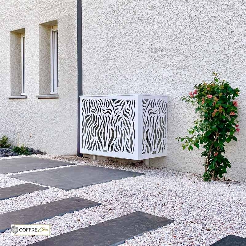 cache-climatisation-cormoran-blanc-face-jardin-design-flammes.jpg Cache clim aluminium blanc Cormoran COFFRE CLIM - motif feuilles flammes design végétaux
